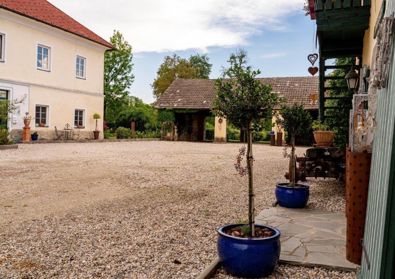 Appartamento Gutshof Bartl 1 Klagenfurt am Woerthersee Esterno foto