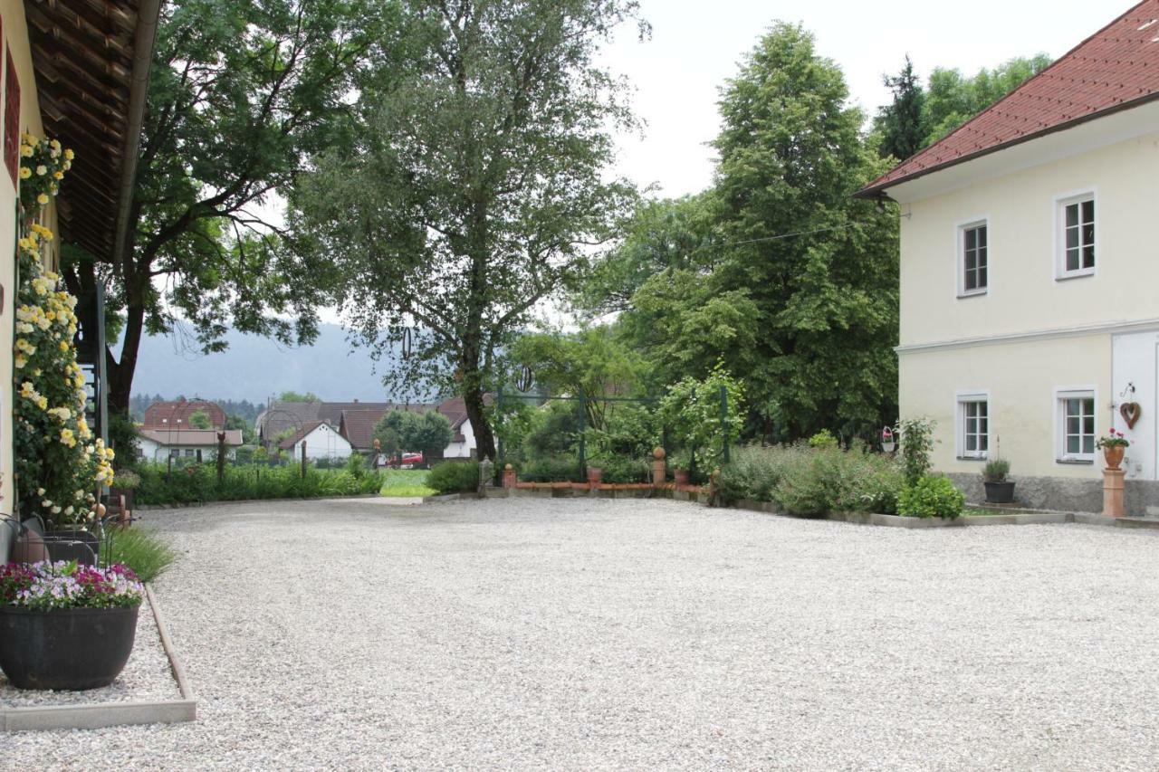 Appartamento Gutshof Bartl 1 Klagenfurt am Woerthersee Esterno foto