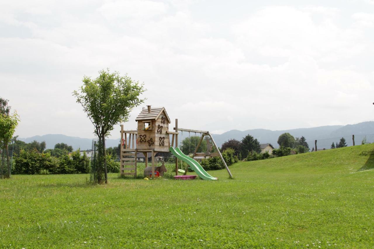 Appartamento Gutshof Bartl 1 Klagenfurt am Woerthersee Esterno foto